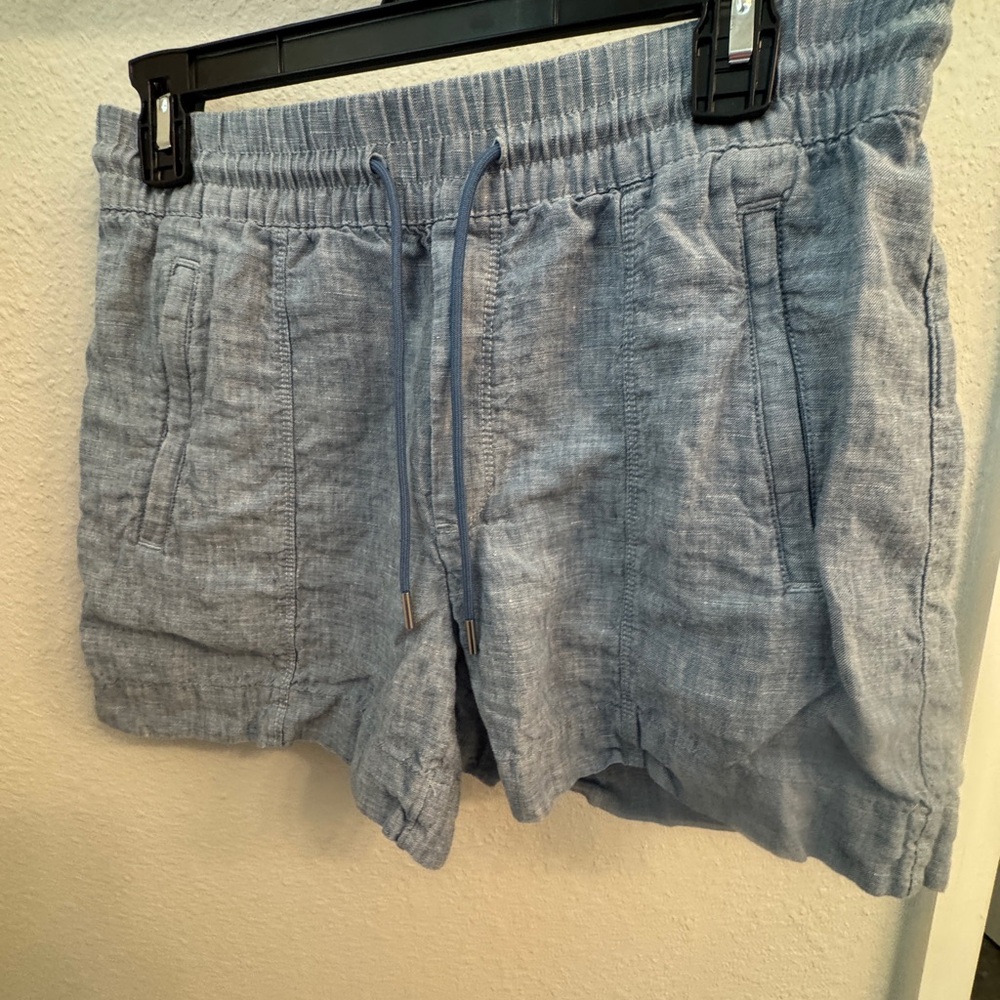 Athleta Light Blue Linen-Blend Athletic Shorts